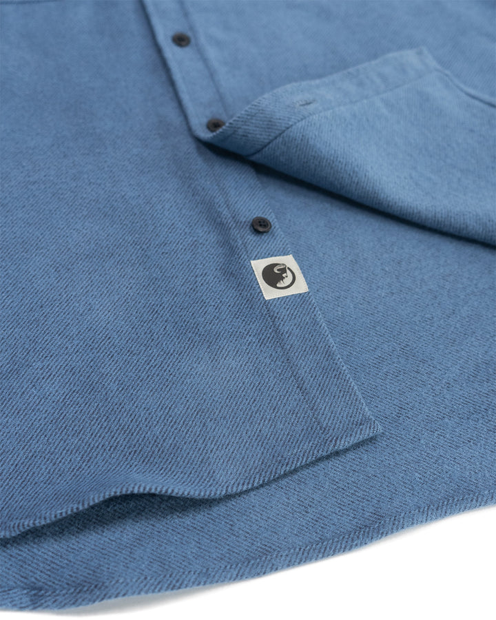 Grand Flannel Shirt in Lake Blue