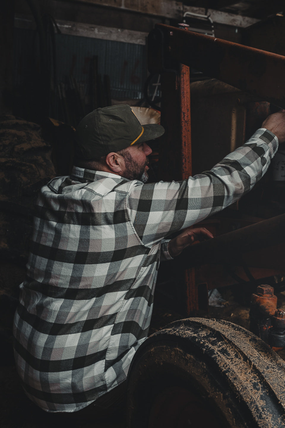 MuskOx Three Seasons Flannel in Pine, 100% cotton lightweight flannel shirt for men