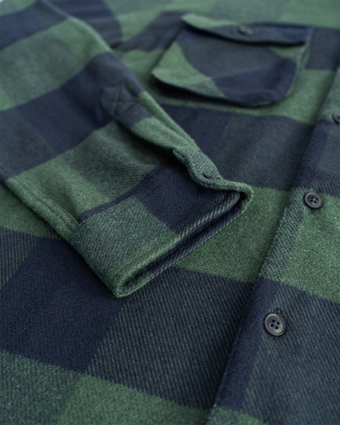 Relaxed Flannel, Giant Gingham in Navy