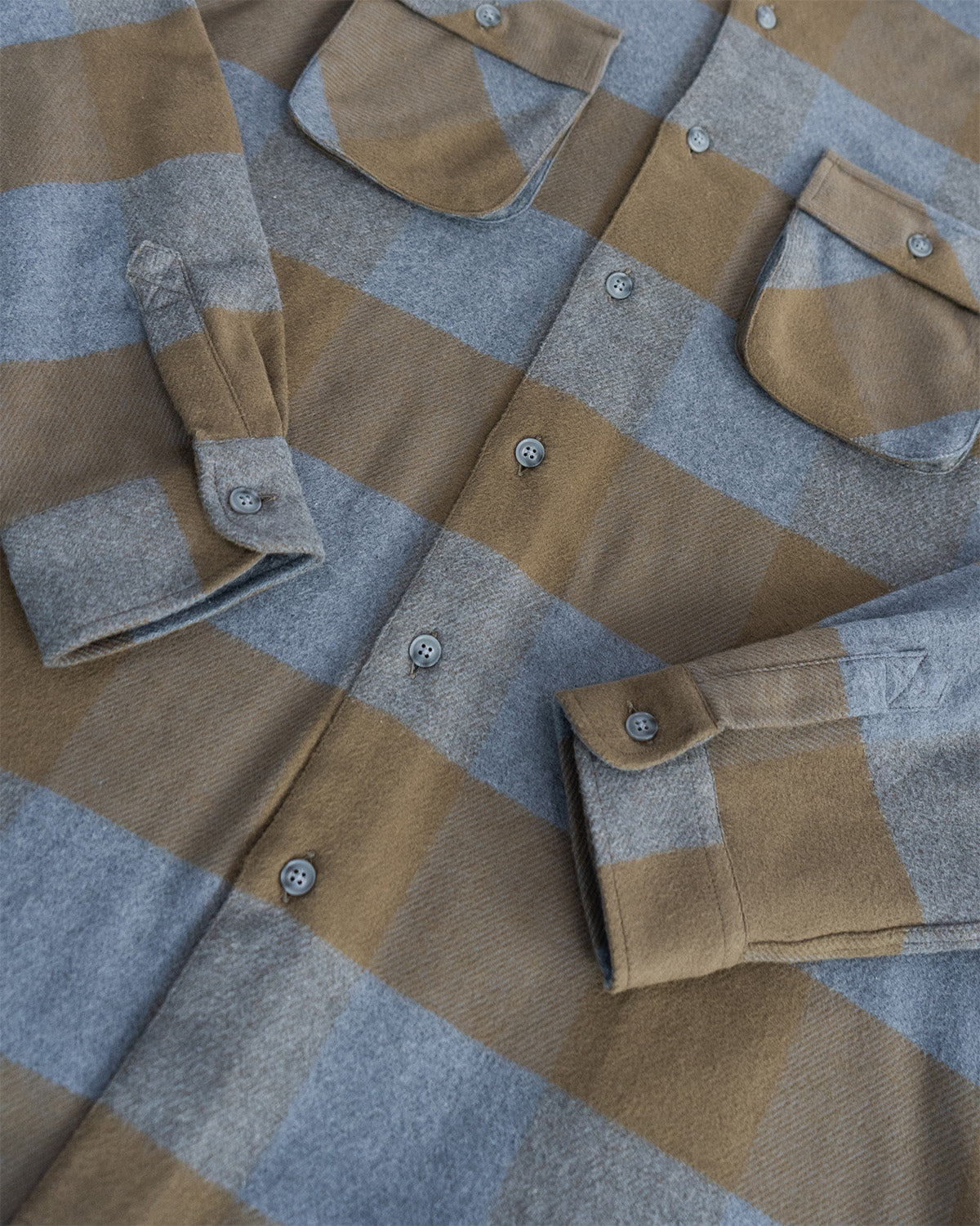 Relaxed Fitting Flannel Shirt for Men in Caper Green