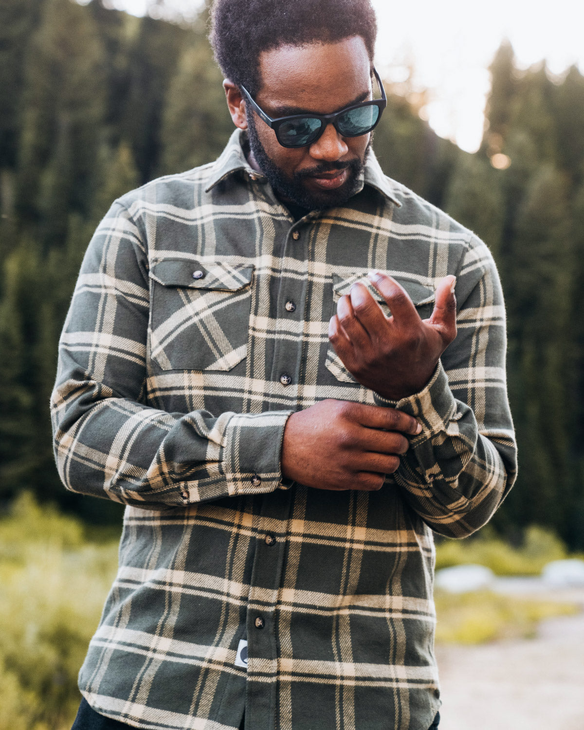 Soft Flannel Shirt for Men in 100% Cotton, Field Grand Flannel in Green Plaid MuskOx Flannels Soft Flannel Shirt for Men in 100% Cotton, Field Grand Flannel in Green Plaid MuskOx Flannels