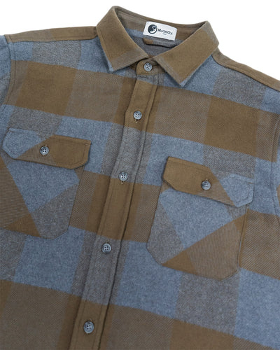 Field Grand Flannel Shirt in Caper Green